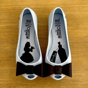 MINI MELISSA -
MEL DREAMED BY MELISSA ALICE IN WONDERLAND SHOES